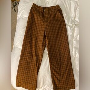 Levi's Women's Straight-Leg Plaid Pants in Rust and Black